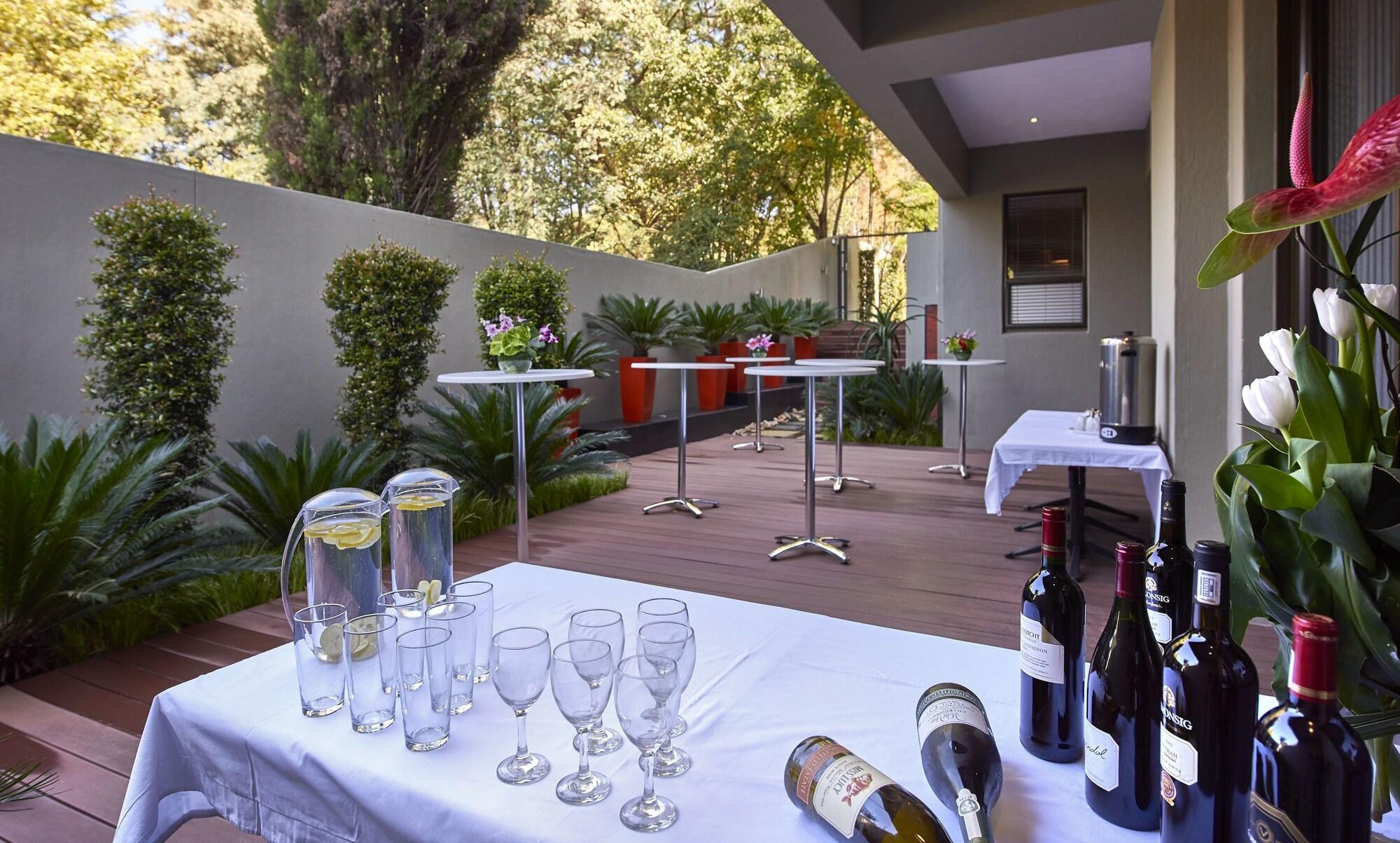 Hotel Dynasty Forest Sandown Self Catering Joanesburgo